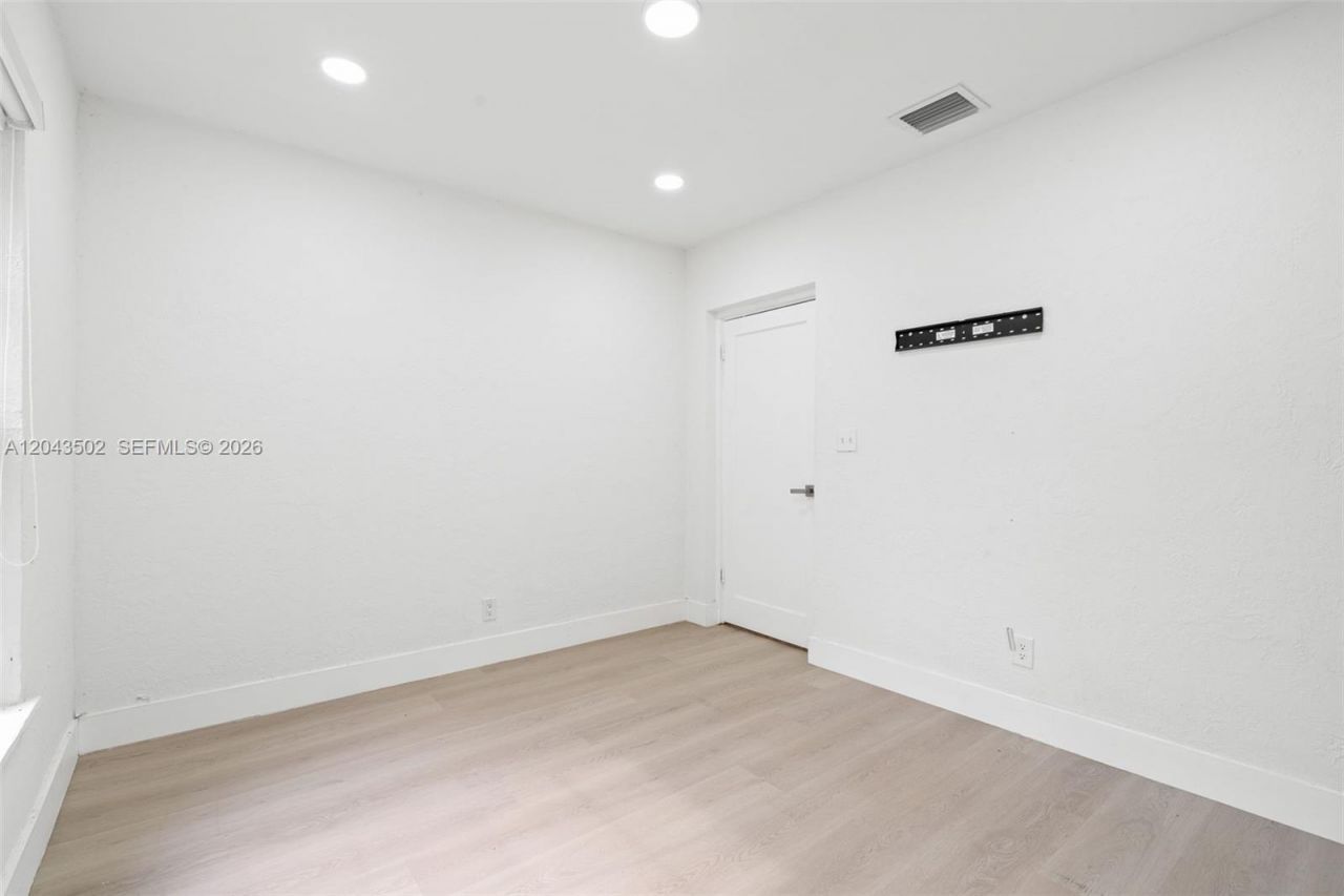 1521 NE 5th Ter , Fort Lauderdale, FL 33304 Photo