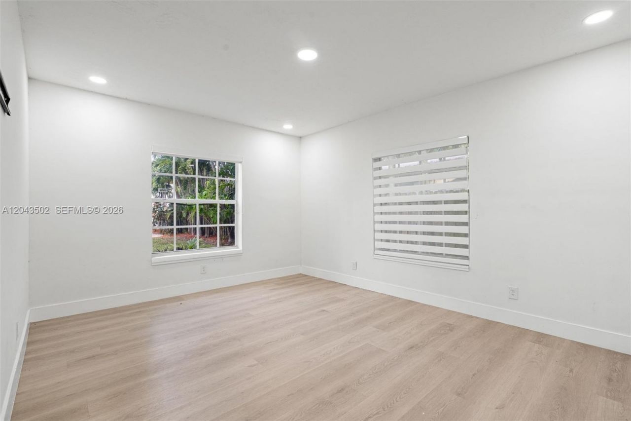 1521 NE 5th Ter , Fort Lauderdale, FL 33304 Photo
