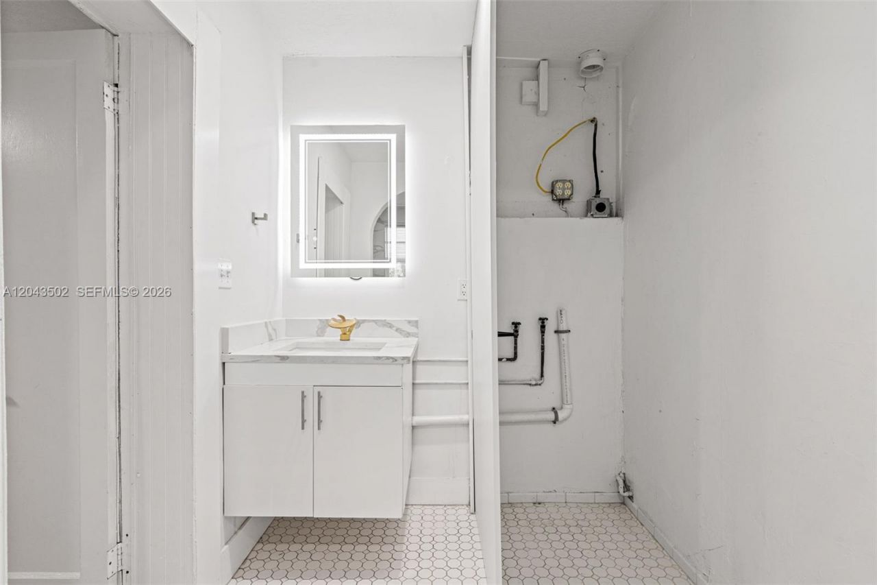 1521 NE 5th Ter , Fort Lauderdale, FL 33304 Photo