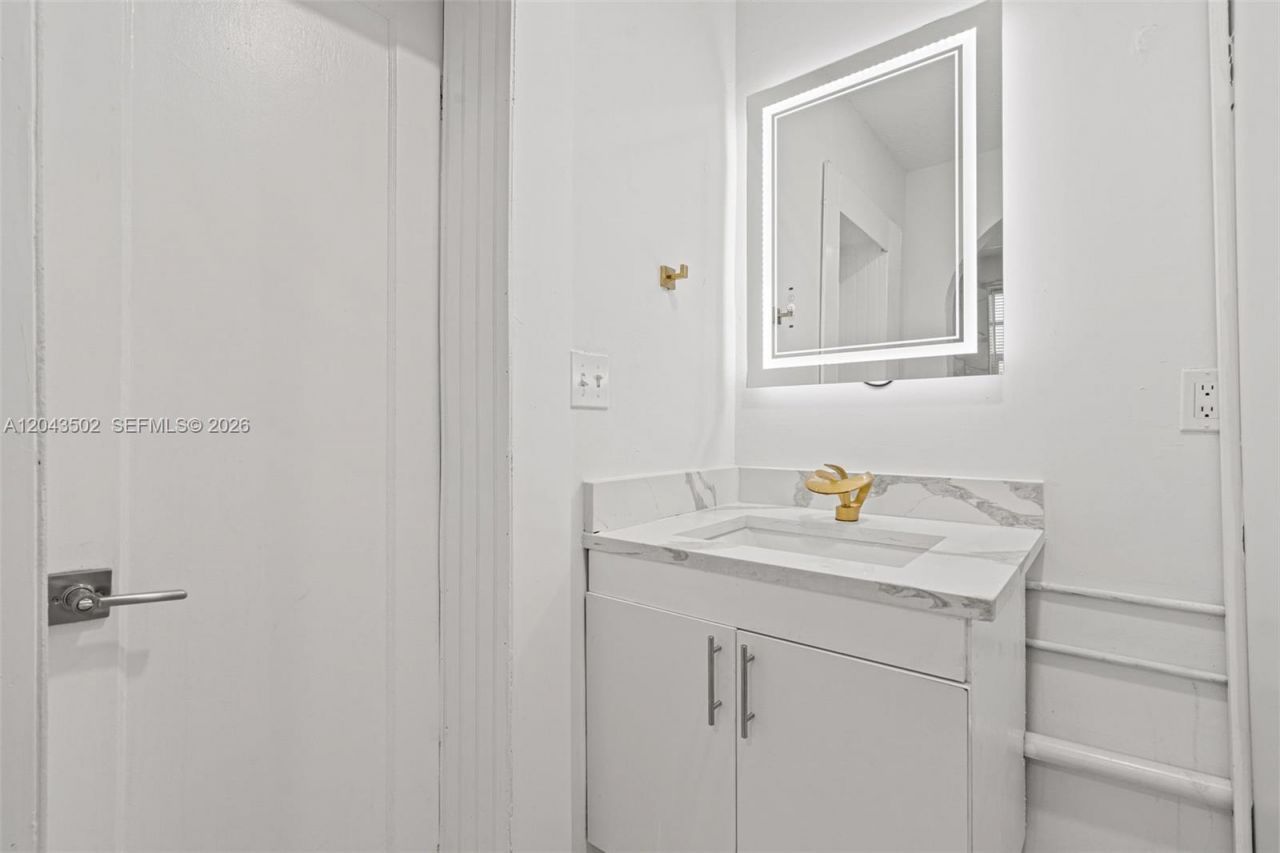 1521 NE 5th Ter , Fort Lauderdale, FL 33304 Photo