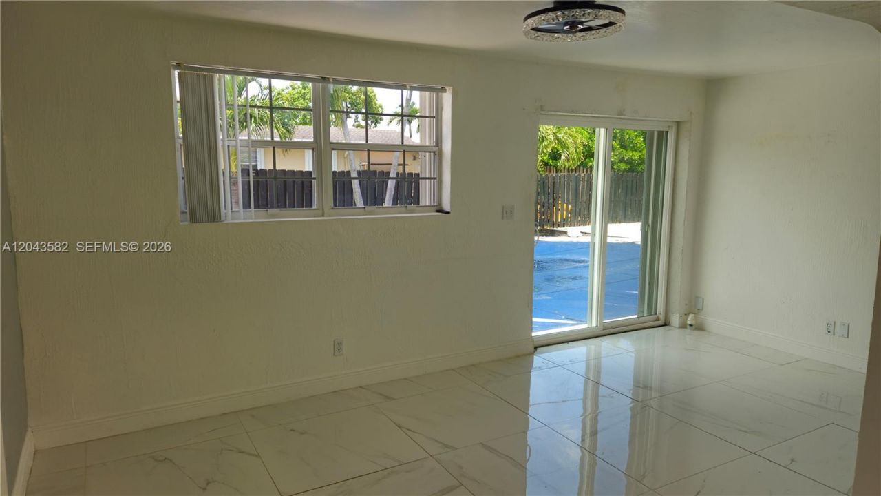 12341 NW 30th St, Sunrise, FL 33323 Photo