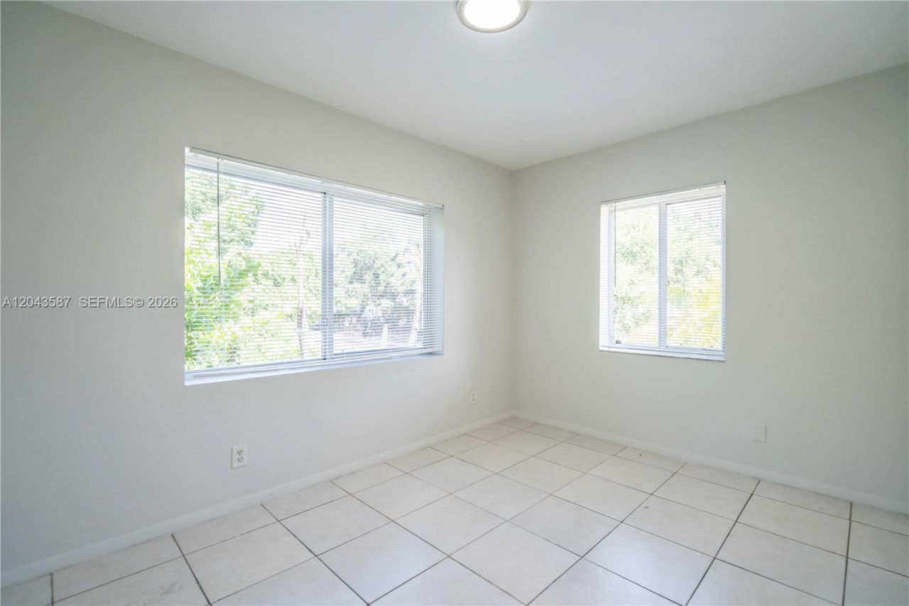 666 NE 80th St , Unit 6, Miami, FL 33138 Photo