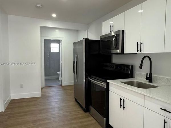 211 SW 10th Ave , Unit 4, Miami, FL 33130
