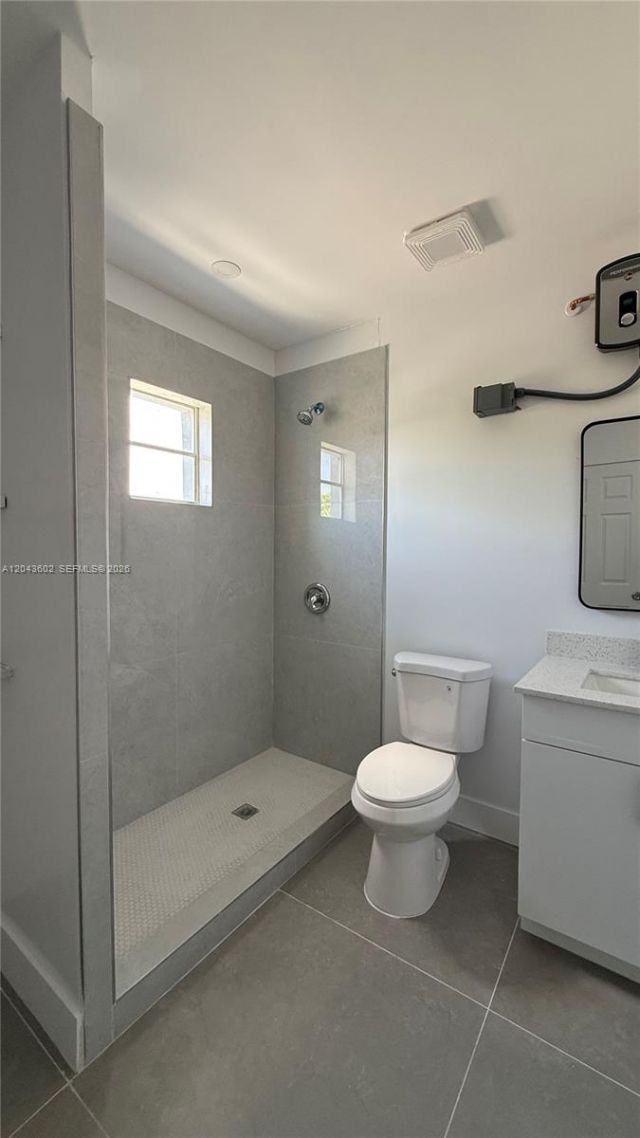211 SW 10th Ave , Unit 4, Miami, FL 33130 Photo