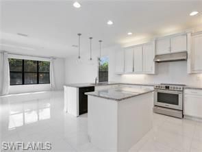 10008 Chesapeake Bay Dr, Fort Myers, FL 33913 Photo
