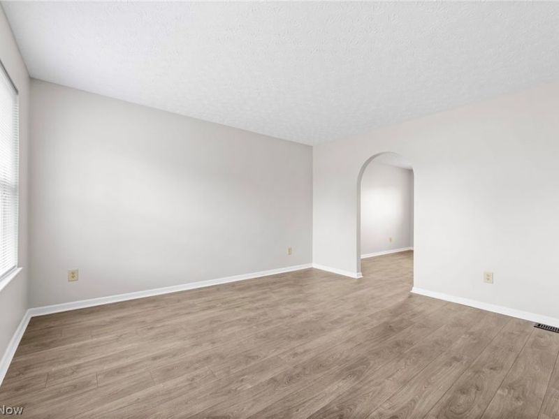 328 Regency Avenue, Pataskala, OH 43062 Photo 5