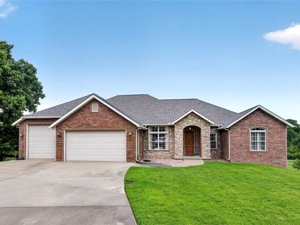 2511 Fairway Drive, Joplin, MO 64804