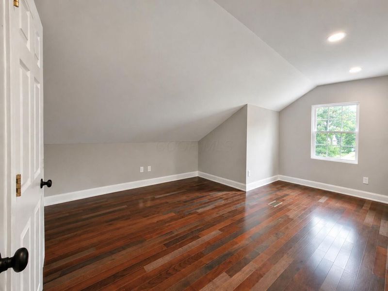 690 Collingwood Avenue, Columbus, OH 43213 Photo 21