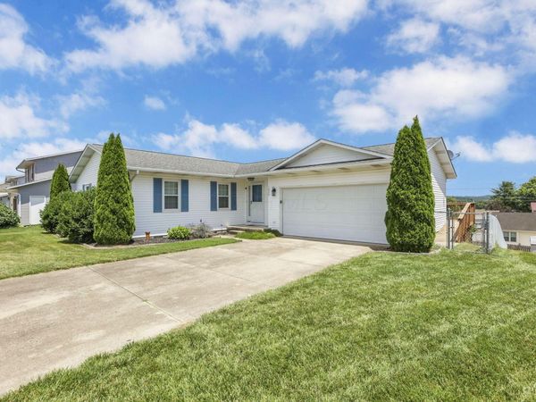 1026 Elizabeth Avenue , Logan, OH 43138