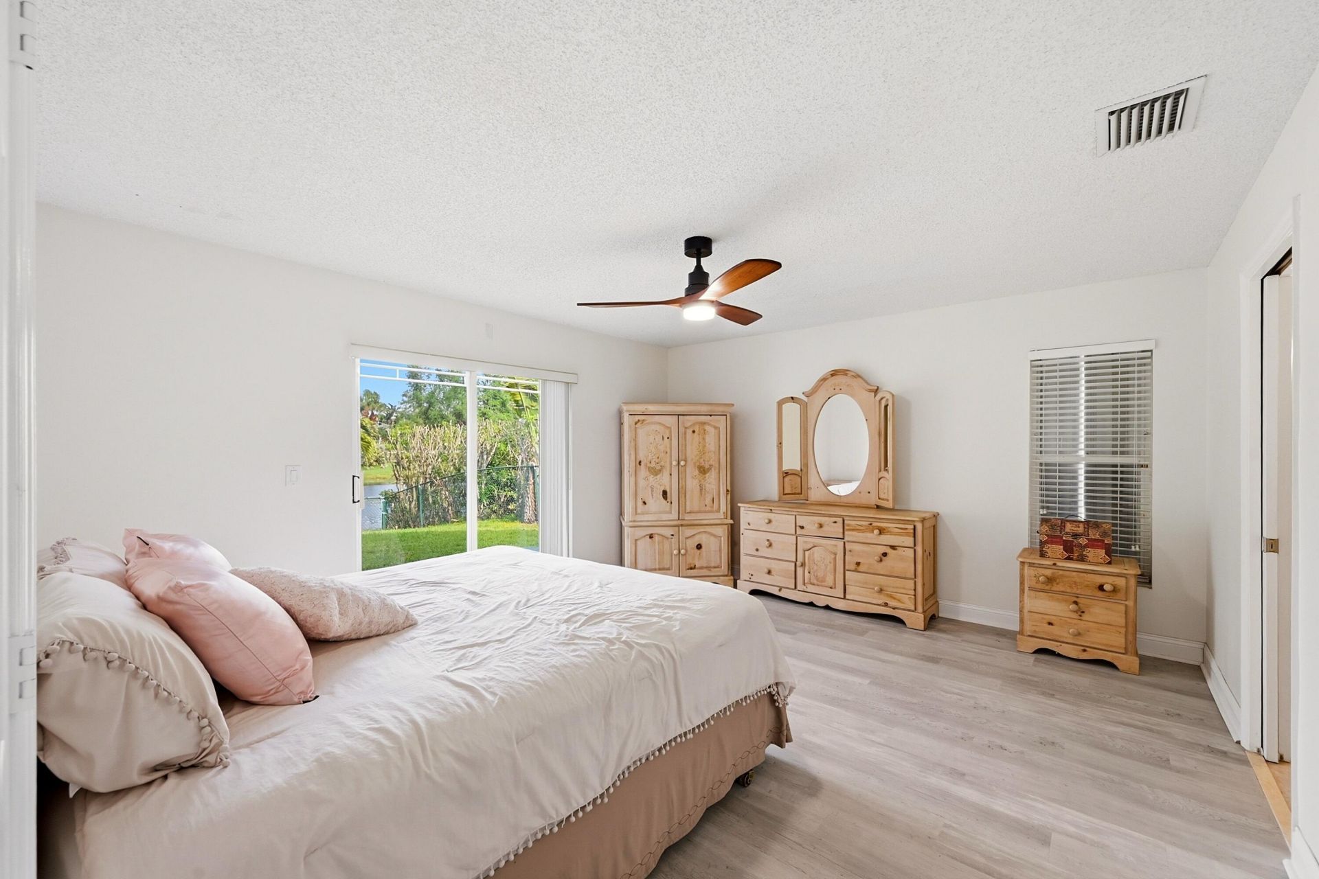 12445 SW 7th Place, Davie, FL 33325 Photo