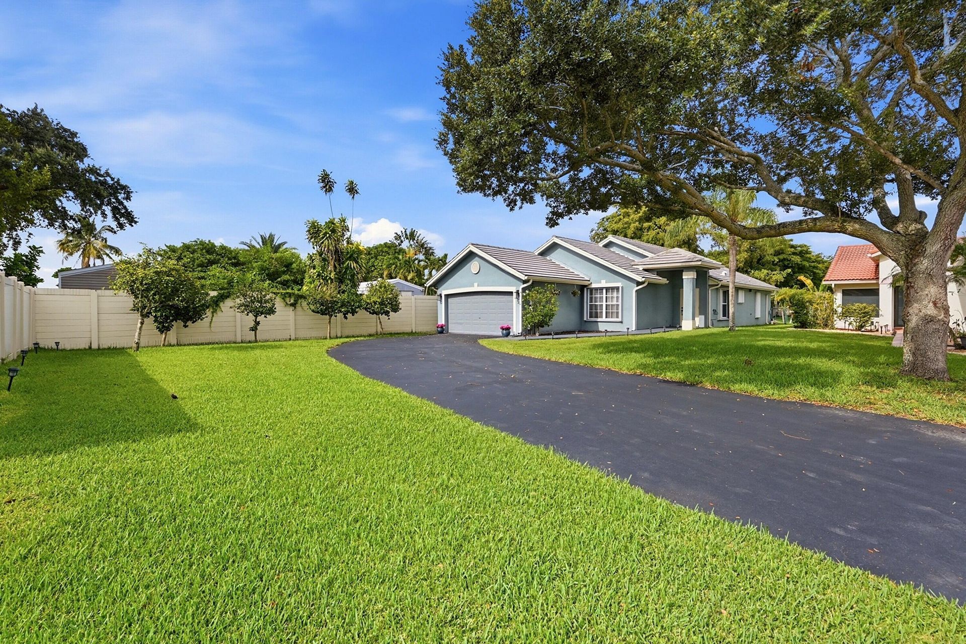 12445 SW 7th Place, Davie, FL 33325 Photo