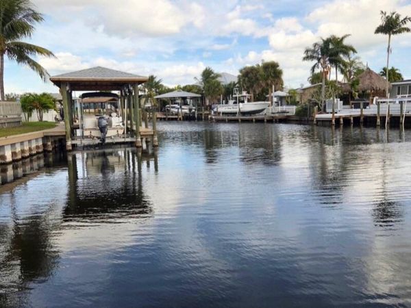 1580 Mercury Street , Merritt Island, FL 32953