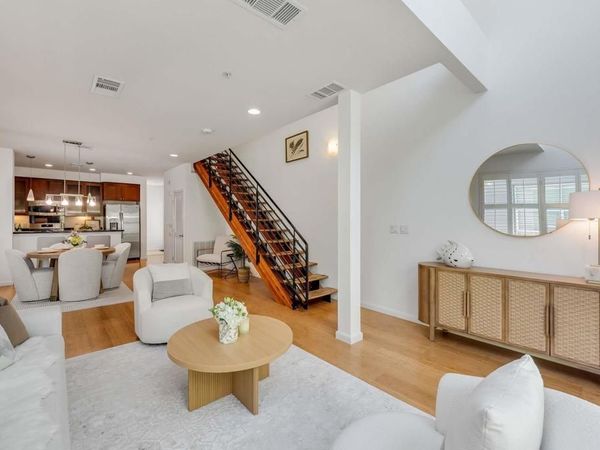 6466 Hollis St, Unit 334, Emeryville, CA 94608