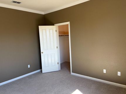 1608 Avondale Dr, Roseville, CA 95747 Photo