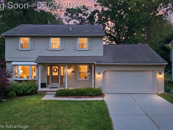 1479 Chanticlair Circle, Wixom, MI 48393