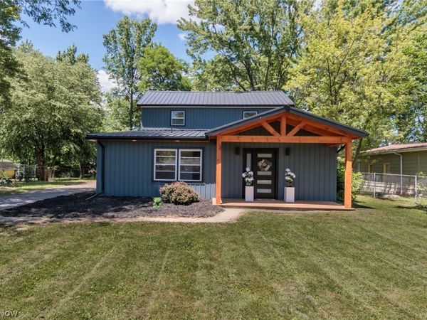 35032 East Road , Grafton, OH 44044