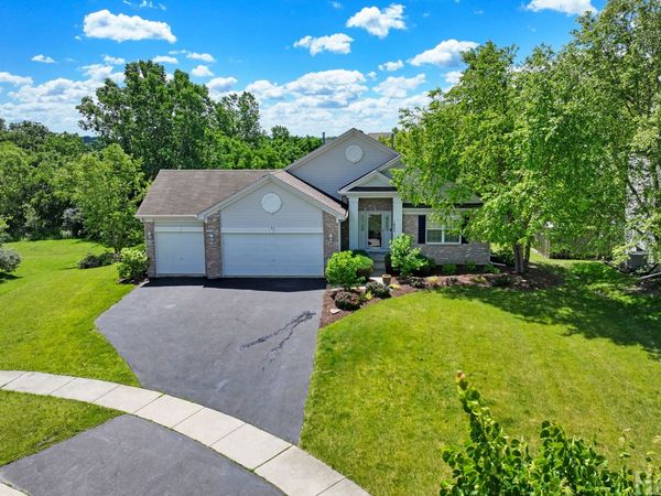 1955 W Overlook Court , Round Lake, IL 60073