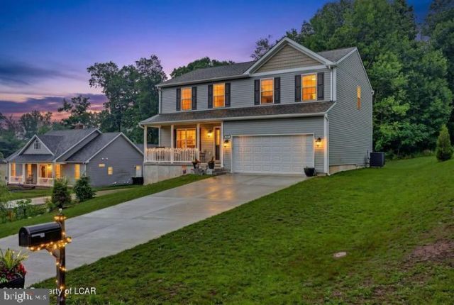 24 CEDAR CREEK DRIVE , ASHLAND, PA 17921