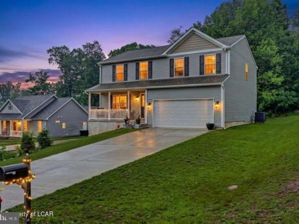 24 CEDAR CREEK DRIVE , ASHLAND, PA 17921