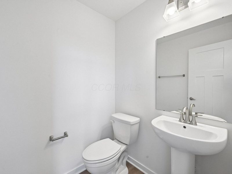485 Creekside Drive, Commercial Point, OH 43116 Photo 10