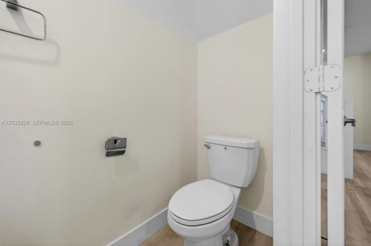 15841 NW 91st Ct , Miami Lakes, FL 33018 Photo