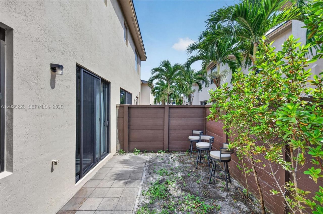 15841 NW 91st Ct , Miami Lakes, FL 33018 Photo