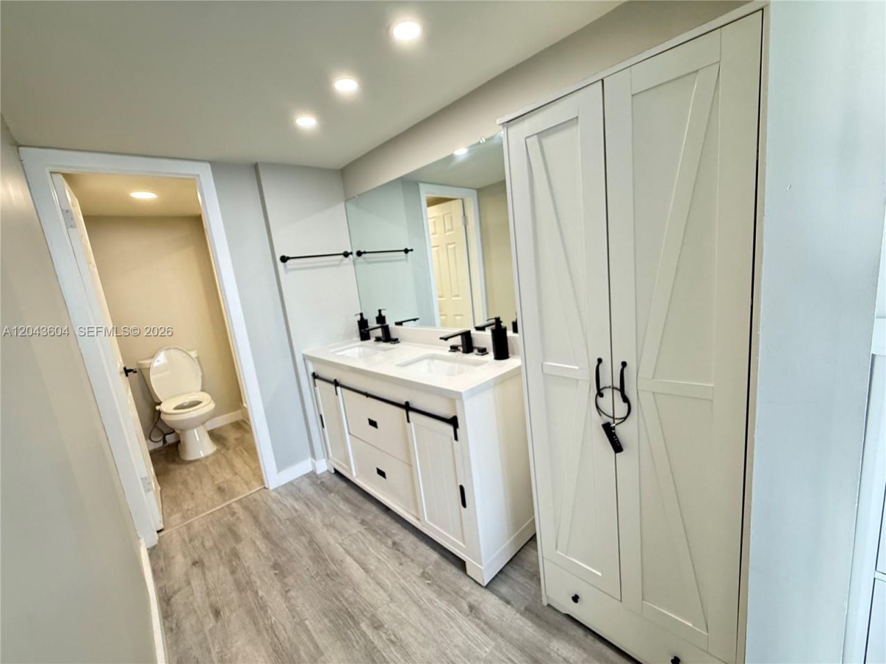 5838 Collins Ave, Unit 15H, Miami Beach, FL 33140 Photo