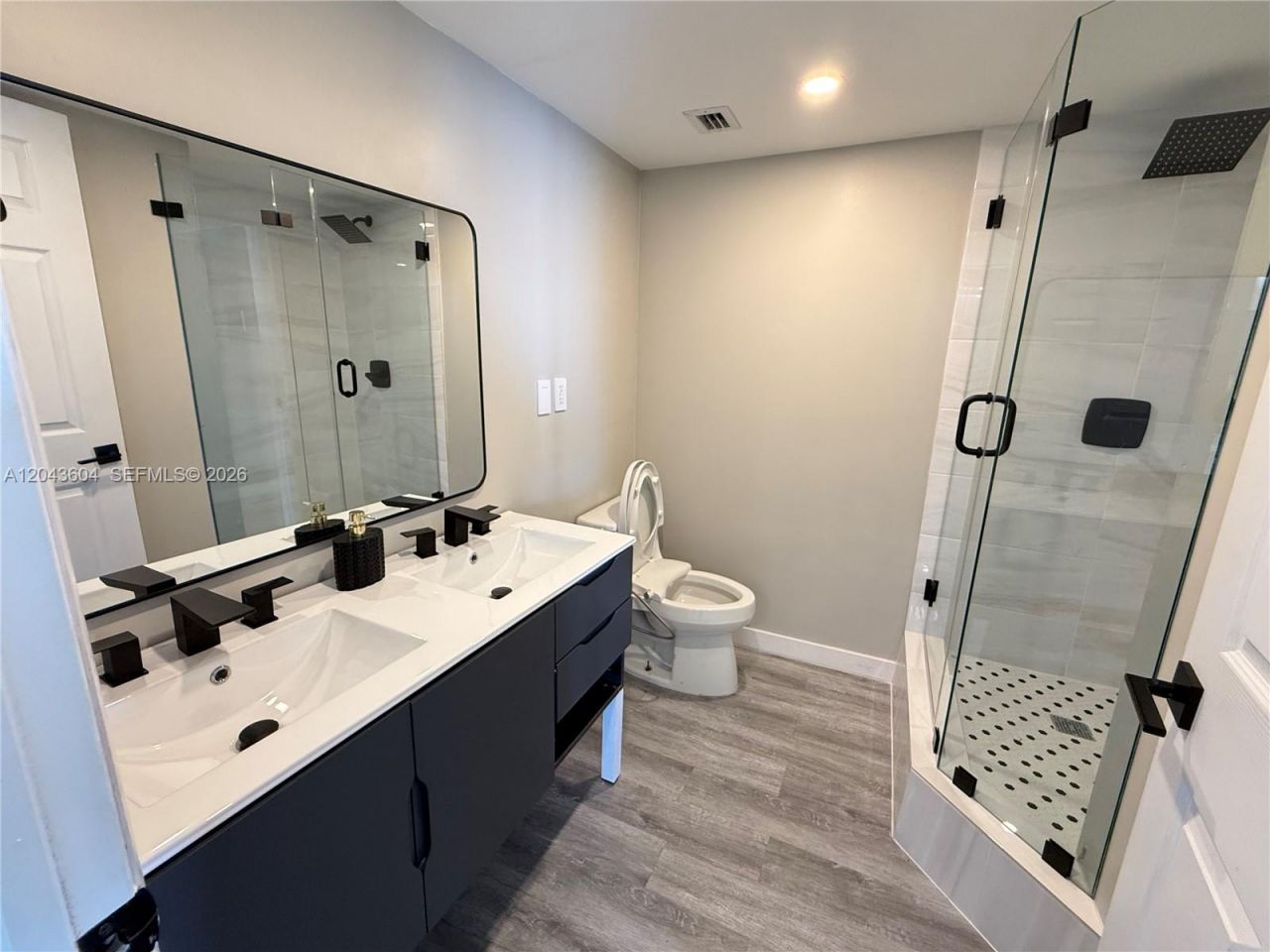 5838 Collins Ave, Unit 15H, Miami Beach, FL 33140 Photo