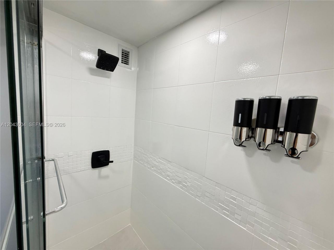 5838 Collins Ave, Unit 15H, Miami Beach, FL 33140 Photo