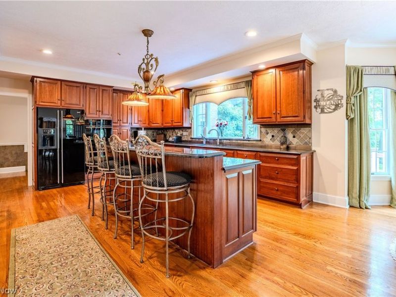 17504 Willow Wood Drive, Strongsville, OH 44136 Photo 11