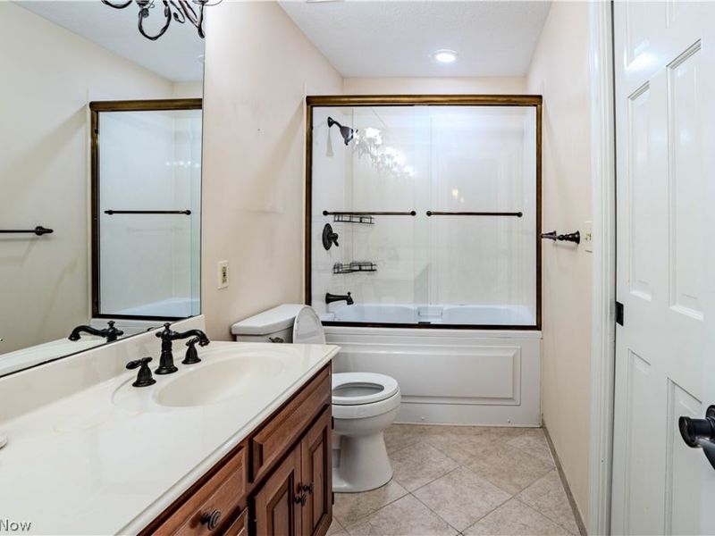 17504 Willow Wood Drive, Strongsville, OH 44136 Photo 30