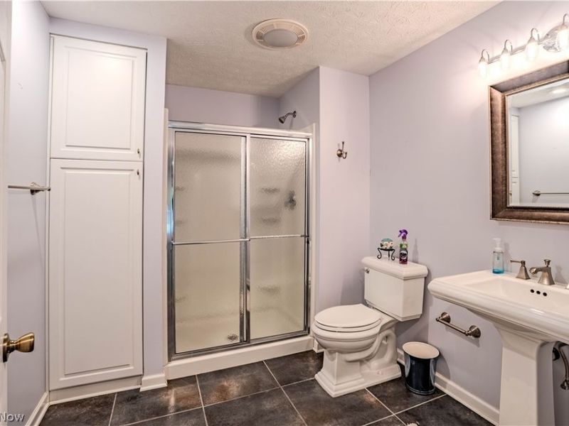 17504 Willow Wood Drive, Strongsville, OH 44136 Photo 38