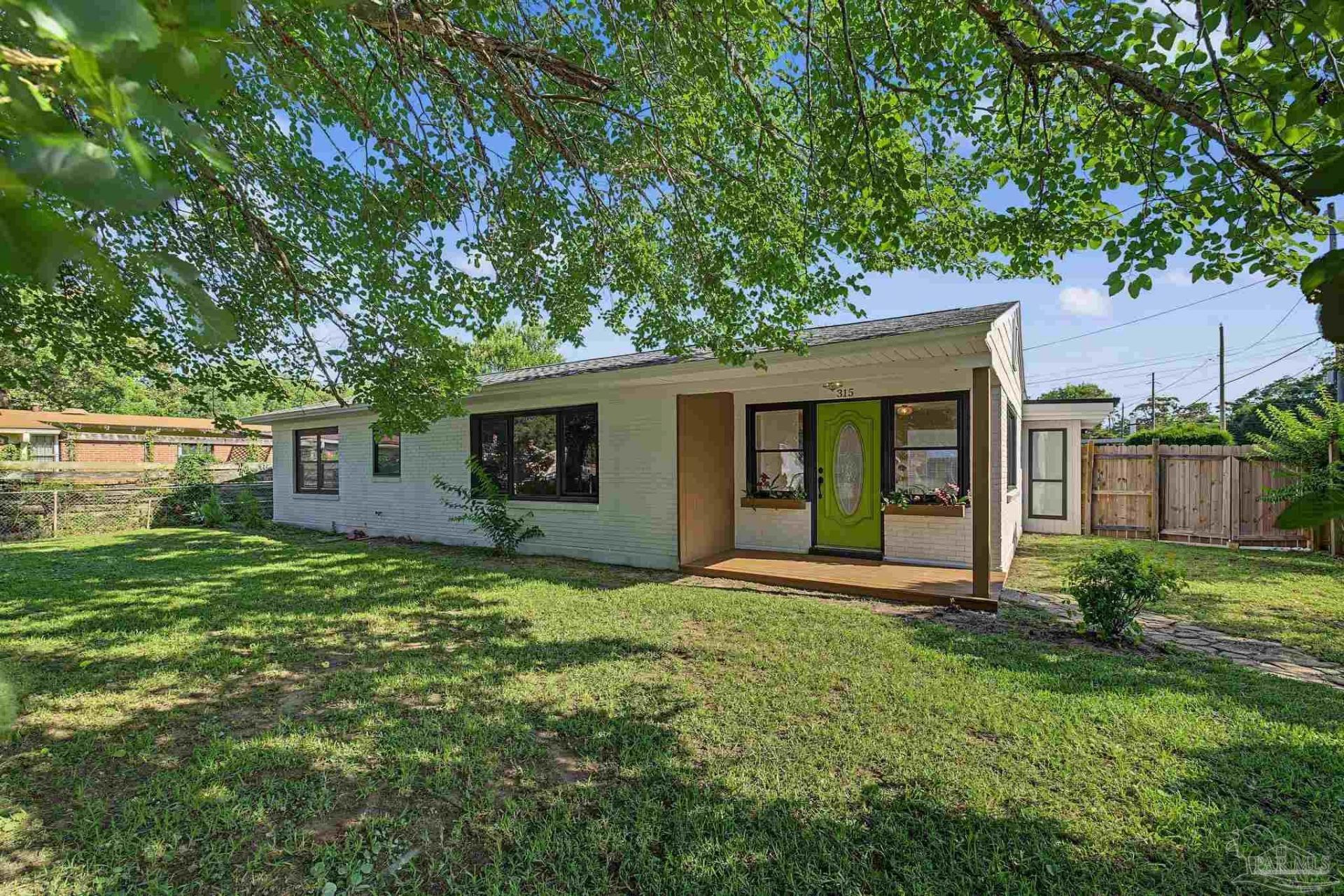 315 Dwight Ave, Pensacola, FL 32507 Main Photo