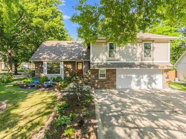 5909 N Norton Avenue, Gladstone, MO 64119