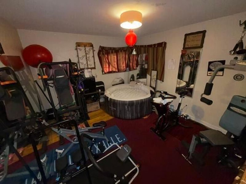 340 S Kellner Road, Columbus, OH 43209 Photo 4