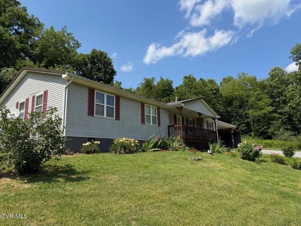 44445 Veterans Memorial Highway, Dryden, VA 24243