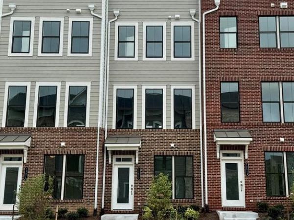 13817 CHRISSWIND AVENUE, WOODBRIDGE, VA 22191