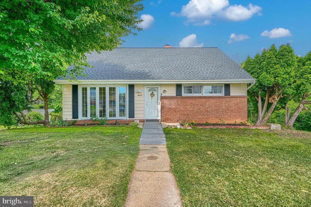 9405 THORNEWOOD COURT, PARKVILLE, MD 21234