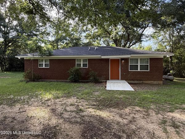 47 Lee Road, Sumrall, MS 39482