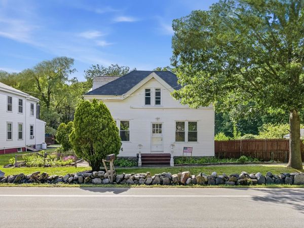 8 Newton Road, Plaistow, NH 03865
