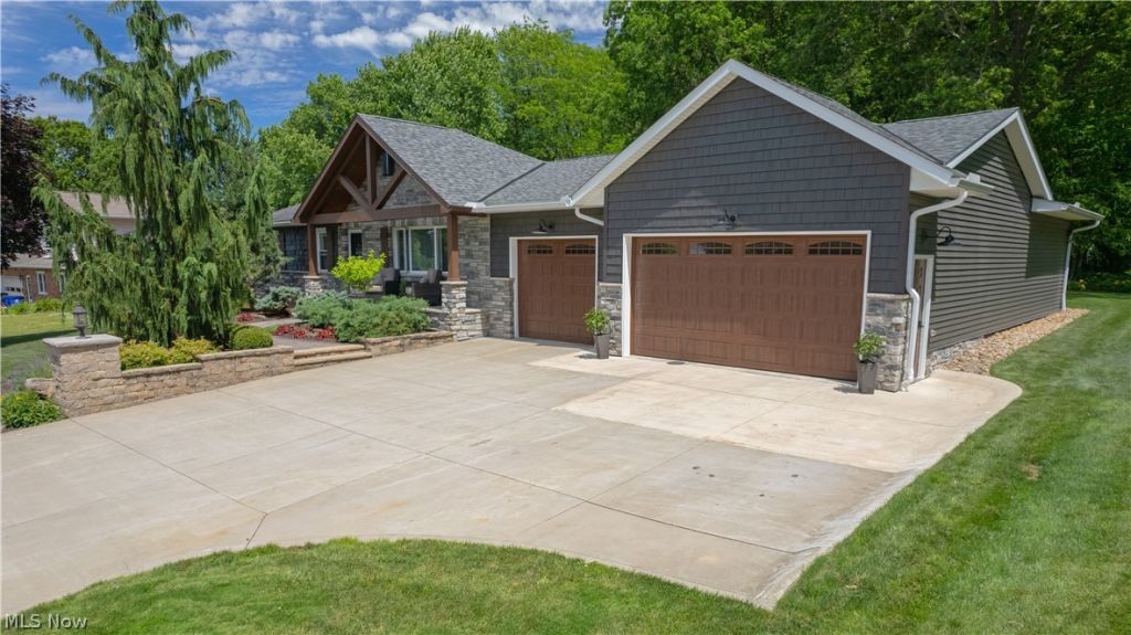 7742 Windy Hill Drive, Kent, OH 44240 Main Photo