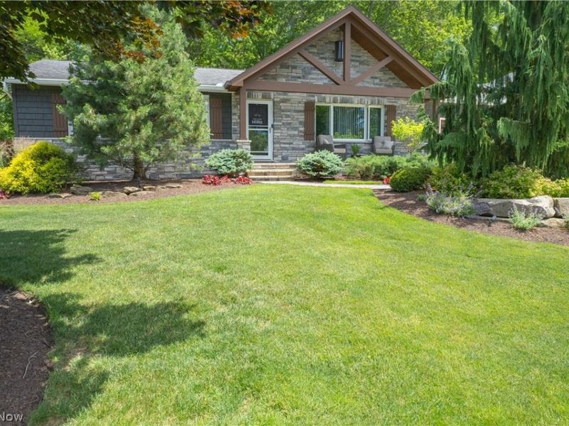 7742 Windy Hill Drive, Kent, OH 44240 Photo 3
