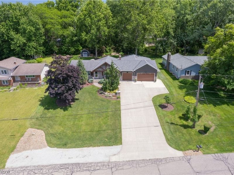 7742 Windy Hill Drive, Kent, OH 44240 Photo 5