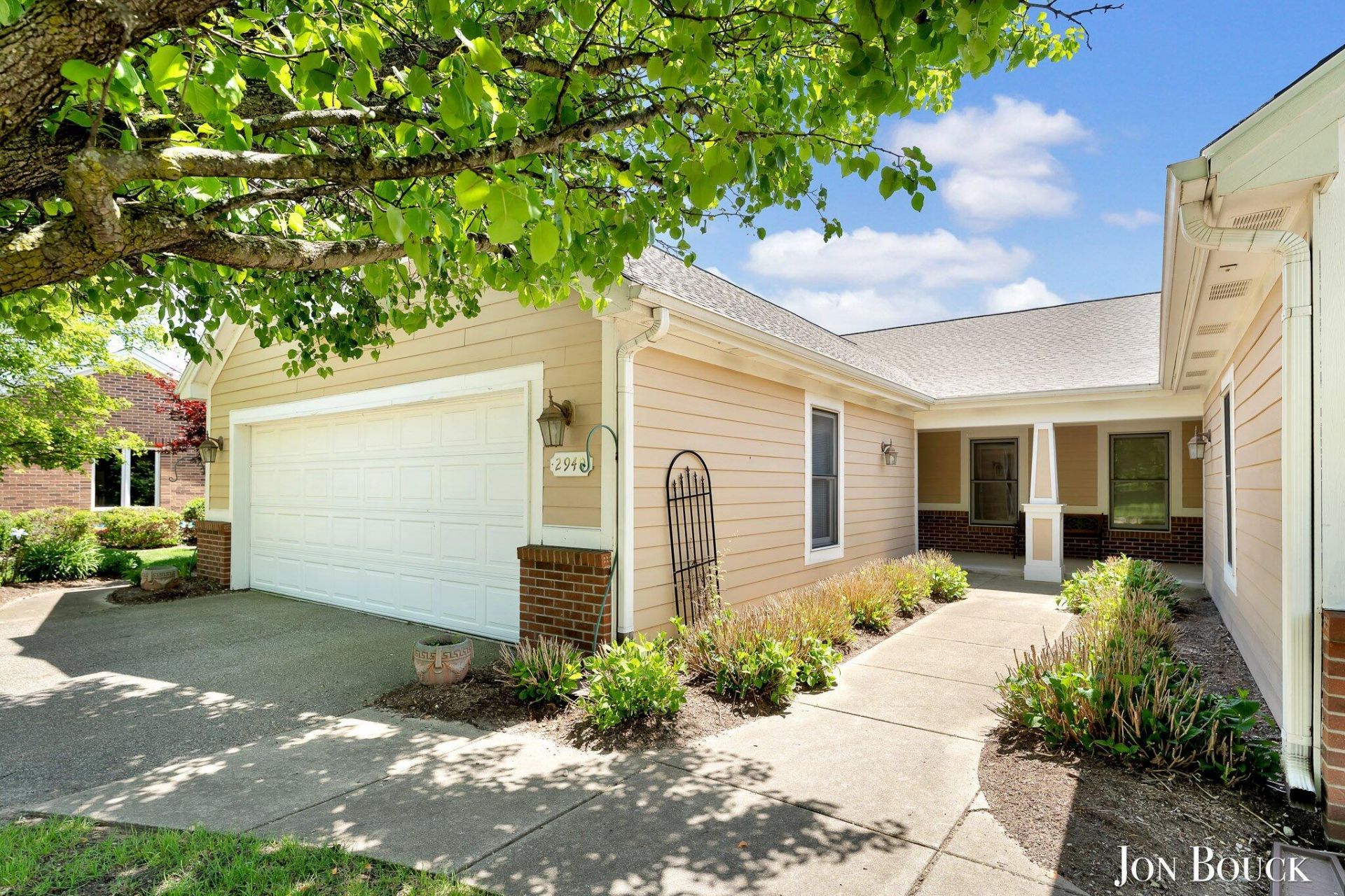 2940 Grand Isle Drive Ne, Unit 9, Belmont, MI 49306 Main Photo