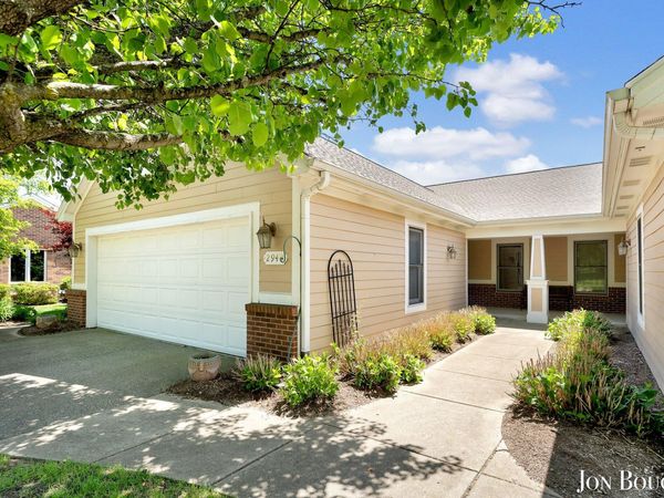 2940 Grand Isle Drive NE, Unit 9, Belmont, MI 49306