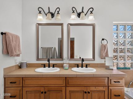 225 S Earlham Court, Reno, NV 89511 Photo