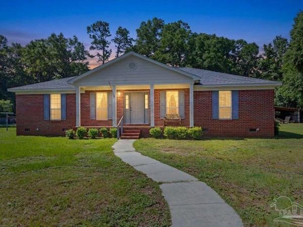 4203 Celtic Cir, Milton, FL 32571
