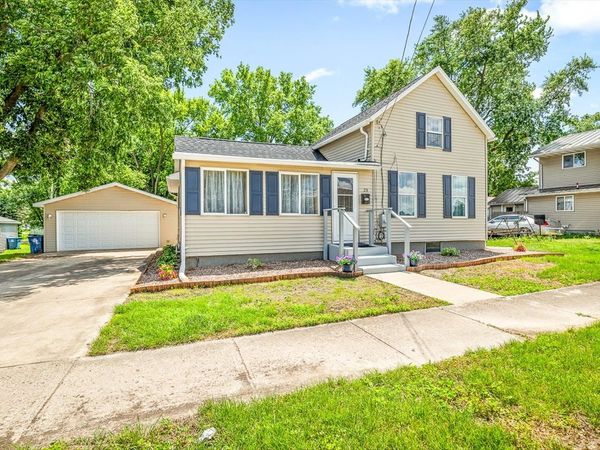 29 W Main Street, AMBOY, IL 61310