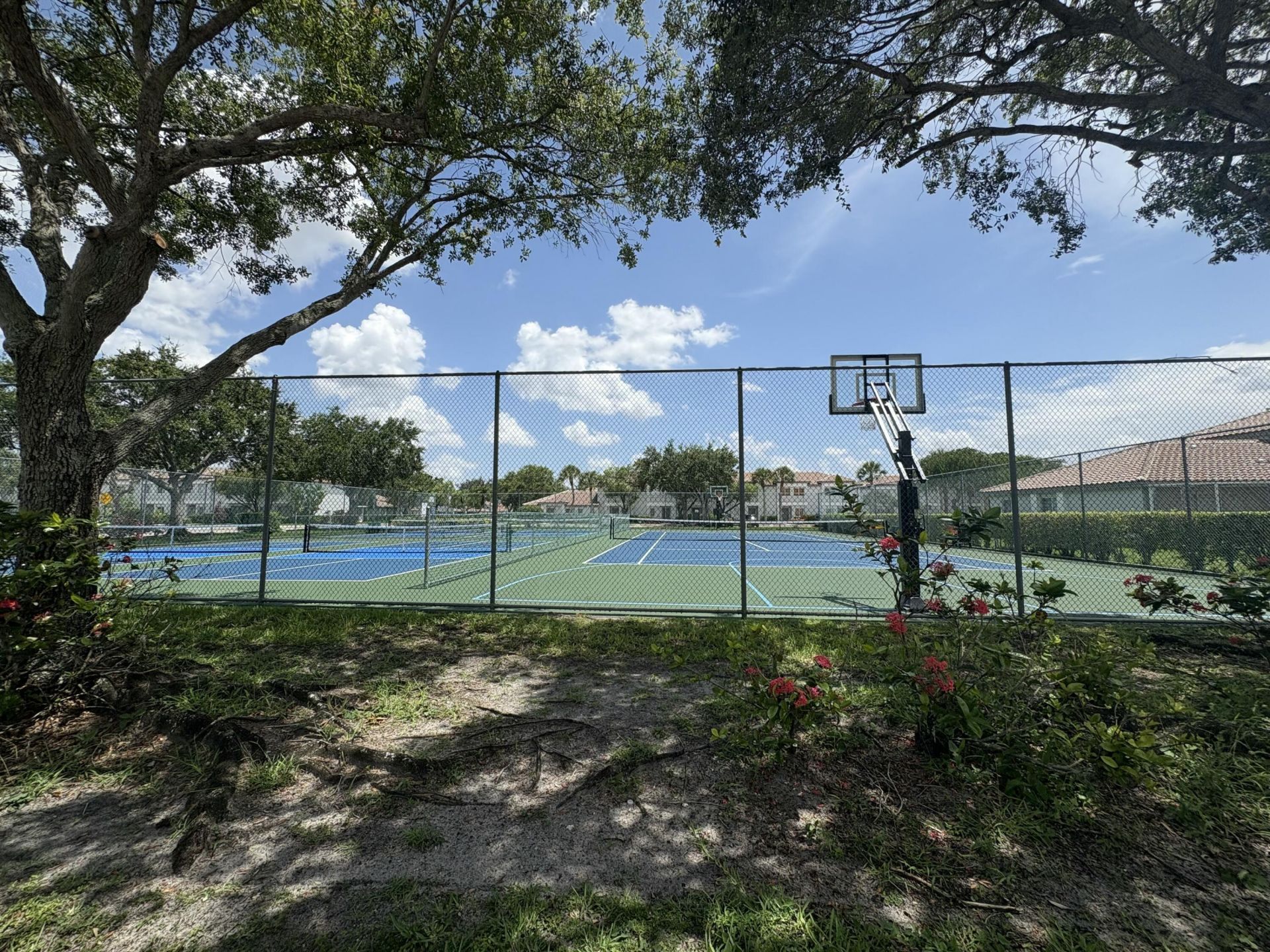 702 NW 208th Terrace, Pembroke Pines, FL 33029 Photo