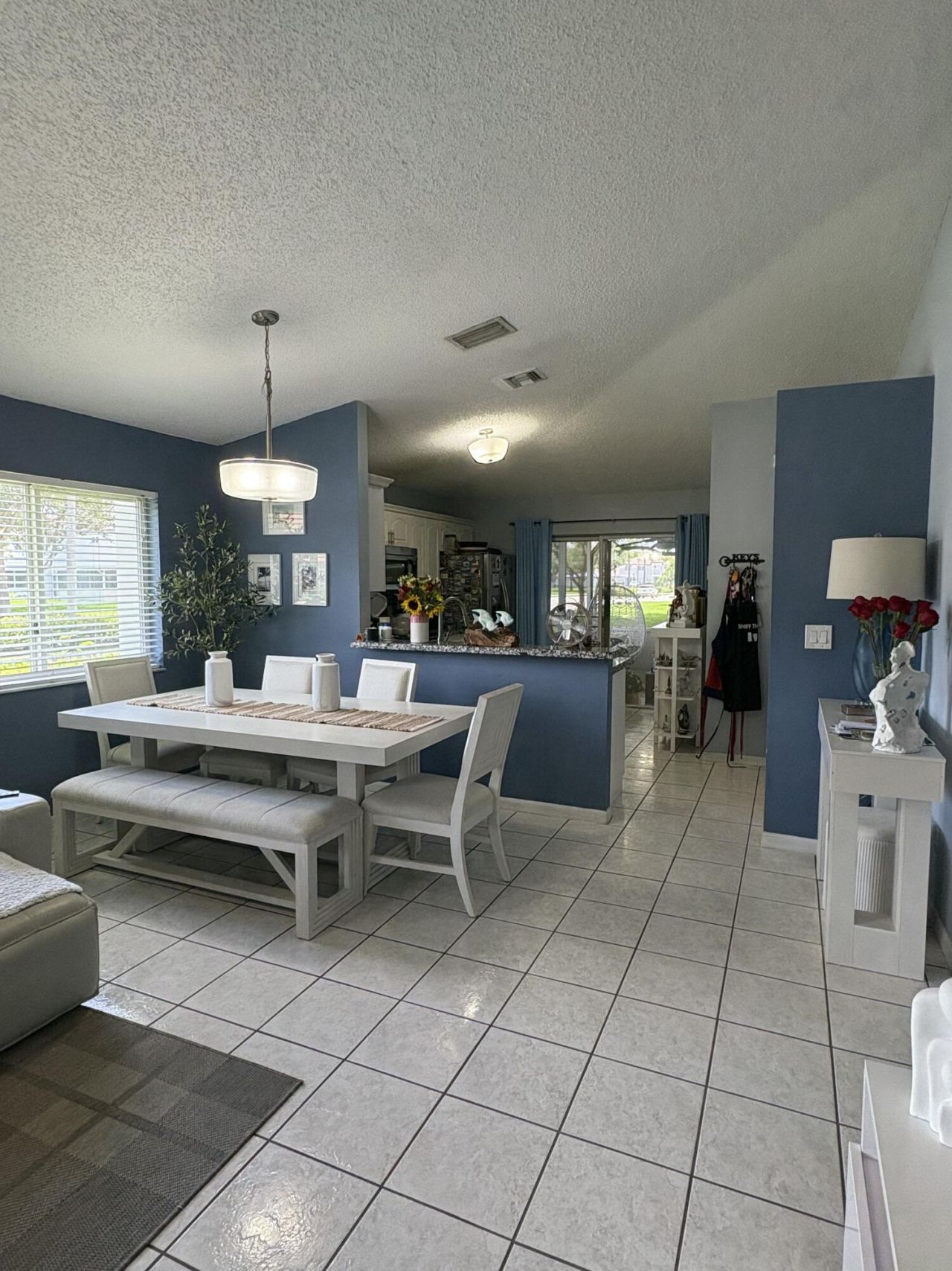 702 NW 208th Terrace, Pembroke Pines, FL 33029 Photo